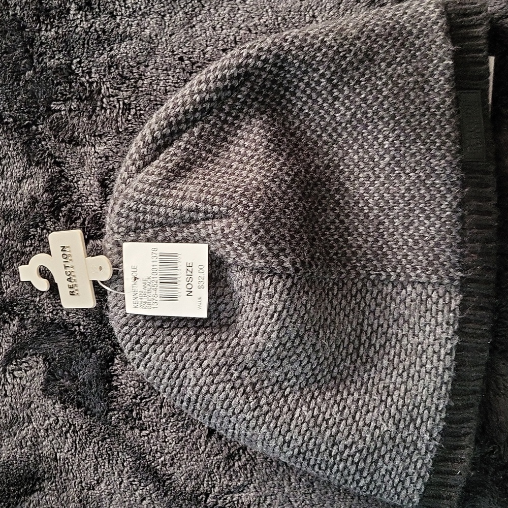 Kenneth Cole Reaction Knit Beanie